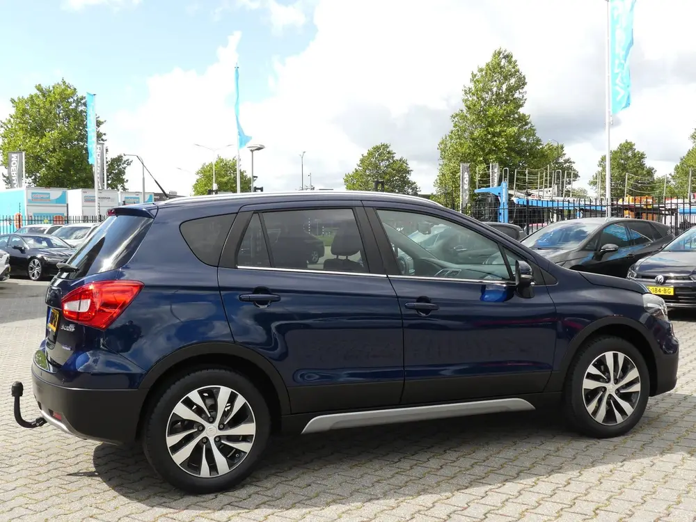 Suzuki S-Cross 1.4 Boosterjet Style Smart Hybrid / PANO / LE uit 2020, foto 6
