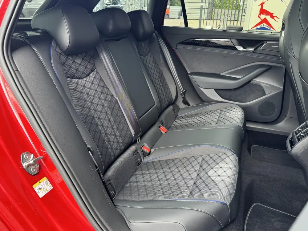 Volkswagen Passat Variant 1.5 eTSI R-LINE BUSINESS I WINTERP uit 2024, foto 14