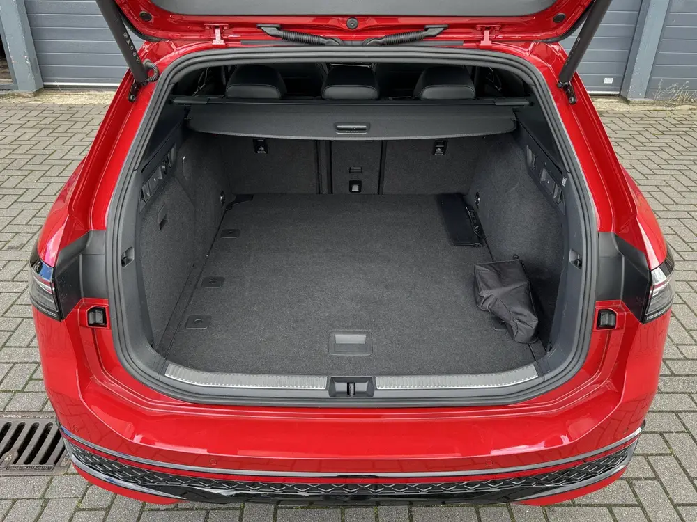 Volkswagen Passat Variant 1.5 eTSI R-LINE BUSINESS I WINTERP uit 2024, foto 15