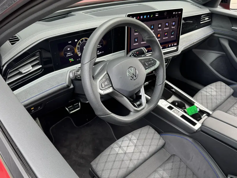 Volkswagen Passat Variant 1.5 eTSI R-LINE BUSINESS I WINTERP uit 2024, foto 4
