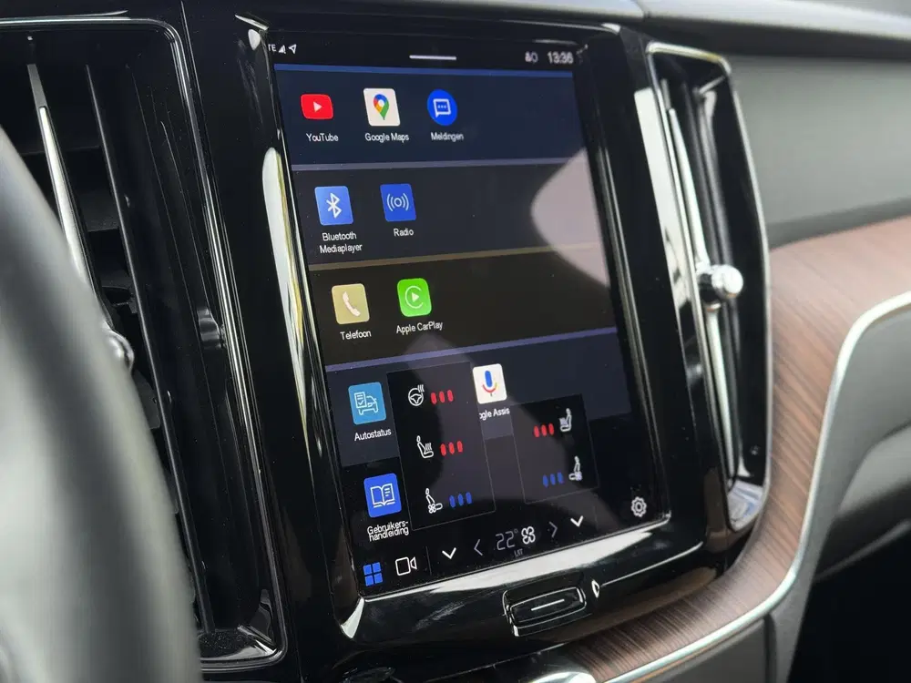 Volvo XC60 2.0 T6Plug-in hybrid uit 2022, foto 13