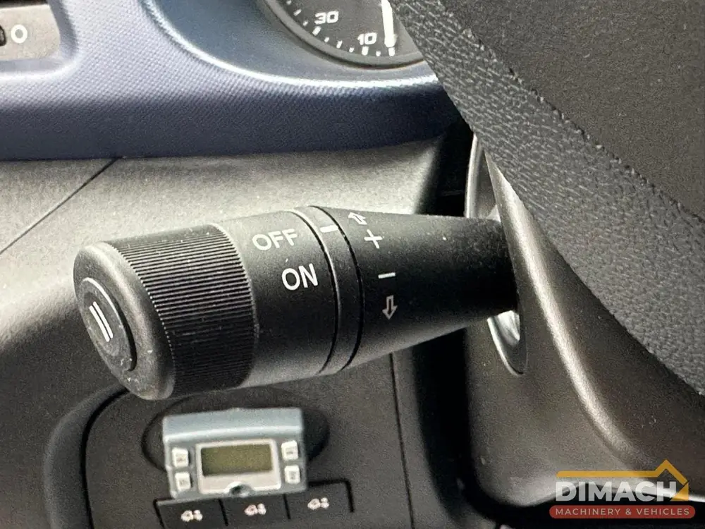 Iveco Daily Automaat uit 2019, foto 17
