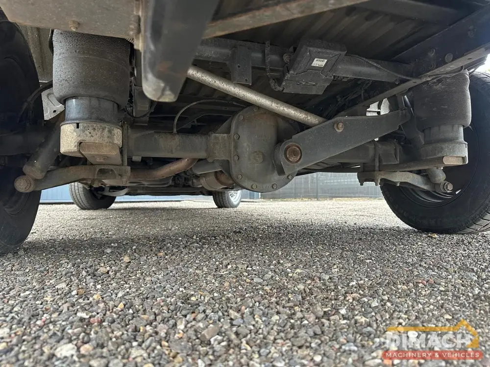 Iveco Daily Automaat uit 2019, foto 19