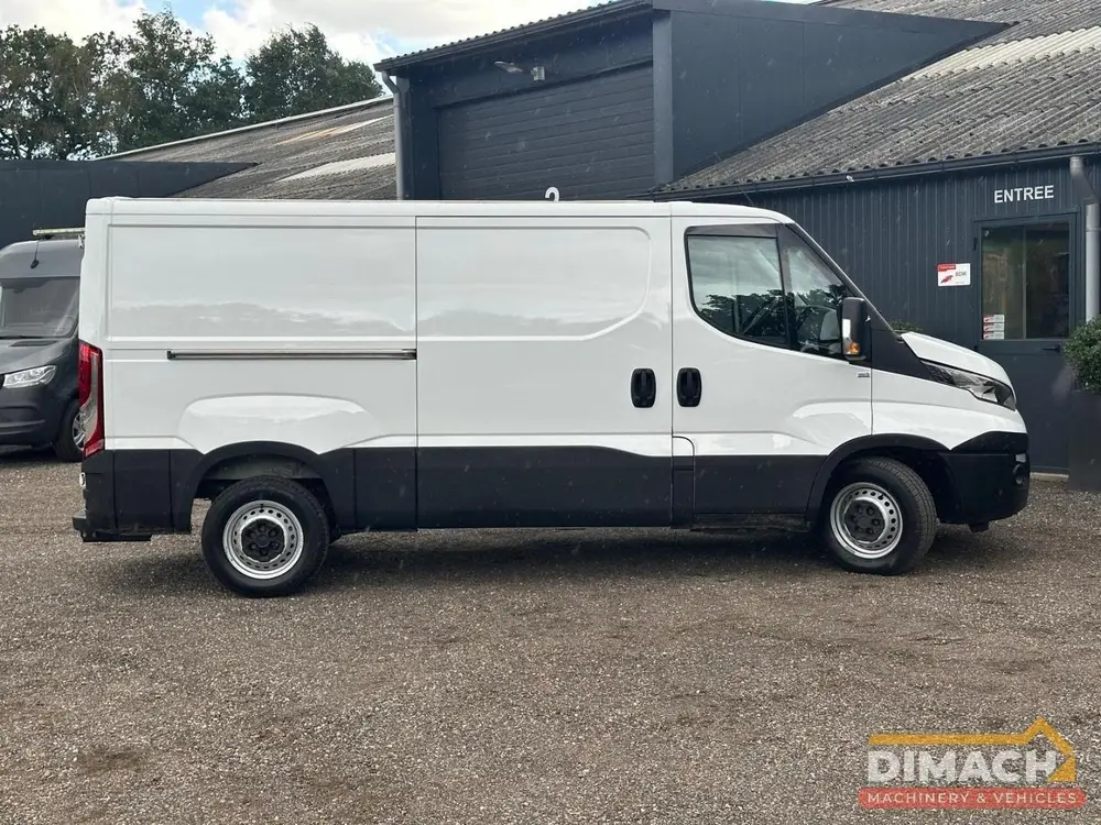 Iveco Daily Automaat uit 2019, foto 3