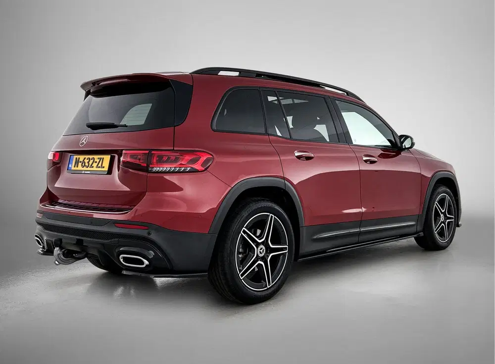 Mercedes-Benz GLB 180 Business Solution AMG uit 2022, foto 2