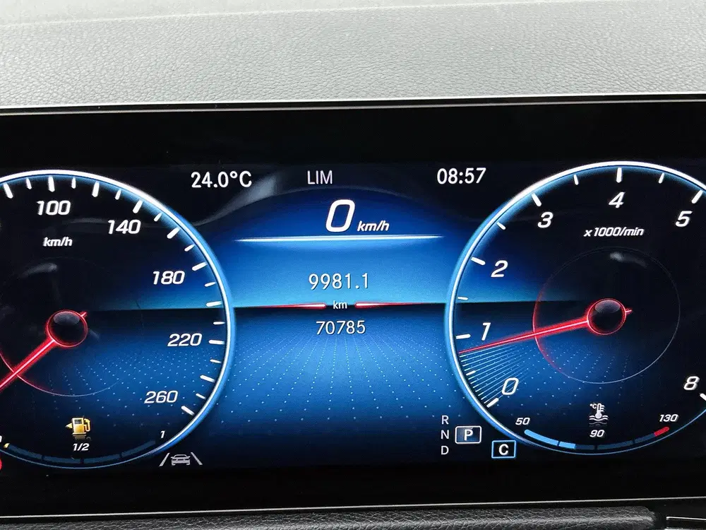 Mercedes-Benz GLB 180 Business Solution AMG uit 2022, foto 6