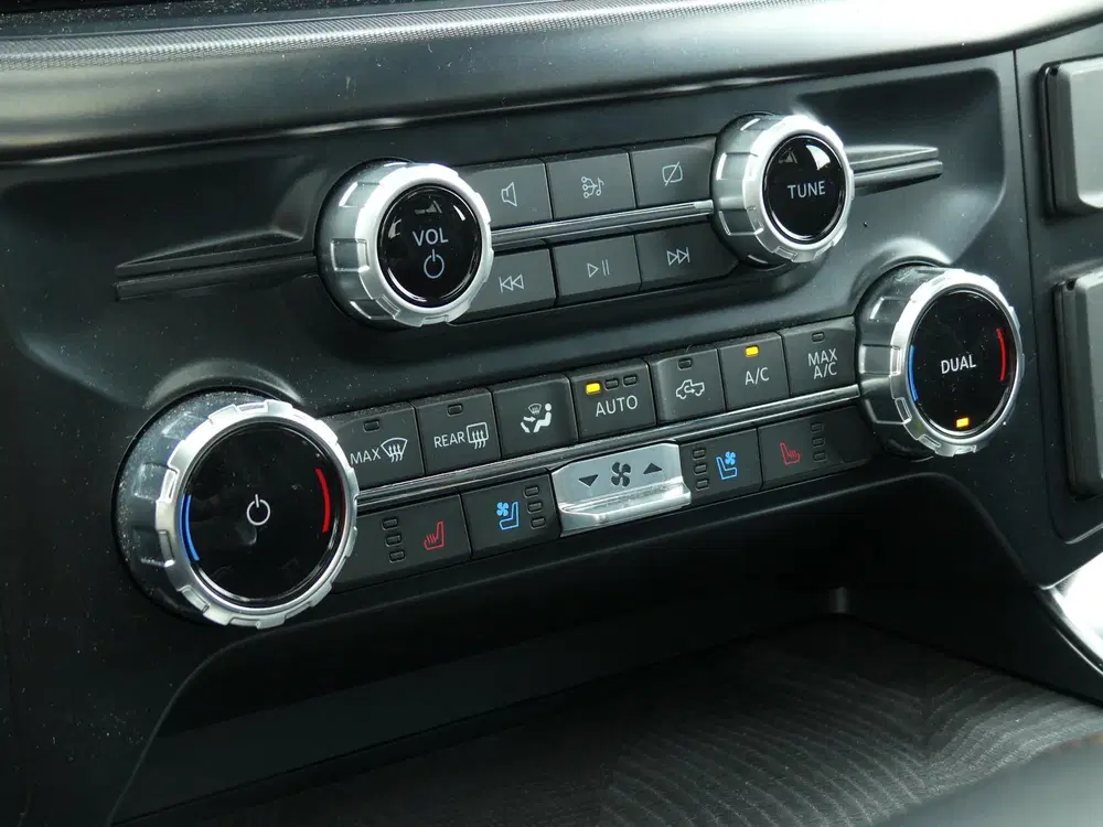Ford F 150 V6 Platinum AWD 5P uit 2024, foto 17