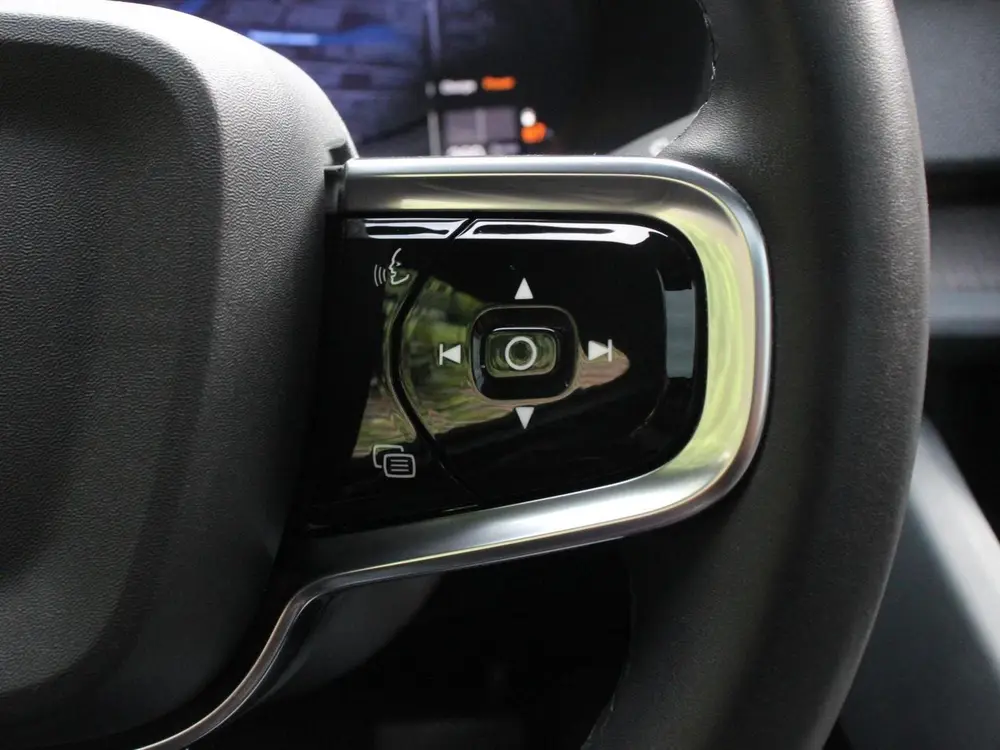 Polestar 2 Long Range Dual Motor 408pk Launch Edition 78kWh uit 2021, foto 17