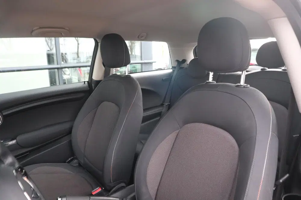 Mini One One uit 2022, foto 14