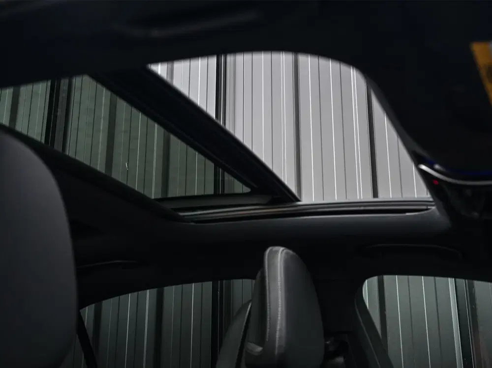 Mercedes-Benz C-Klasse 180 AMG Line uit 2022, foto 2