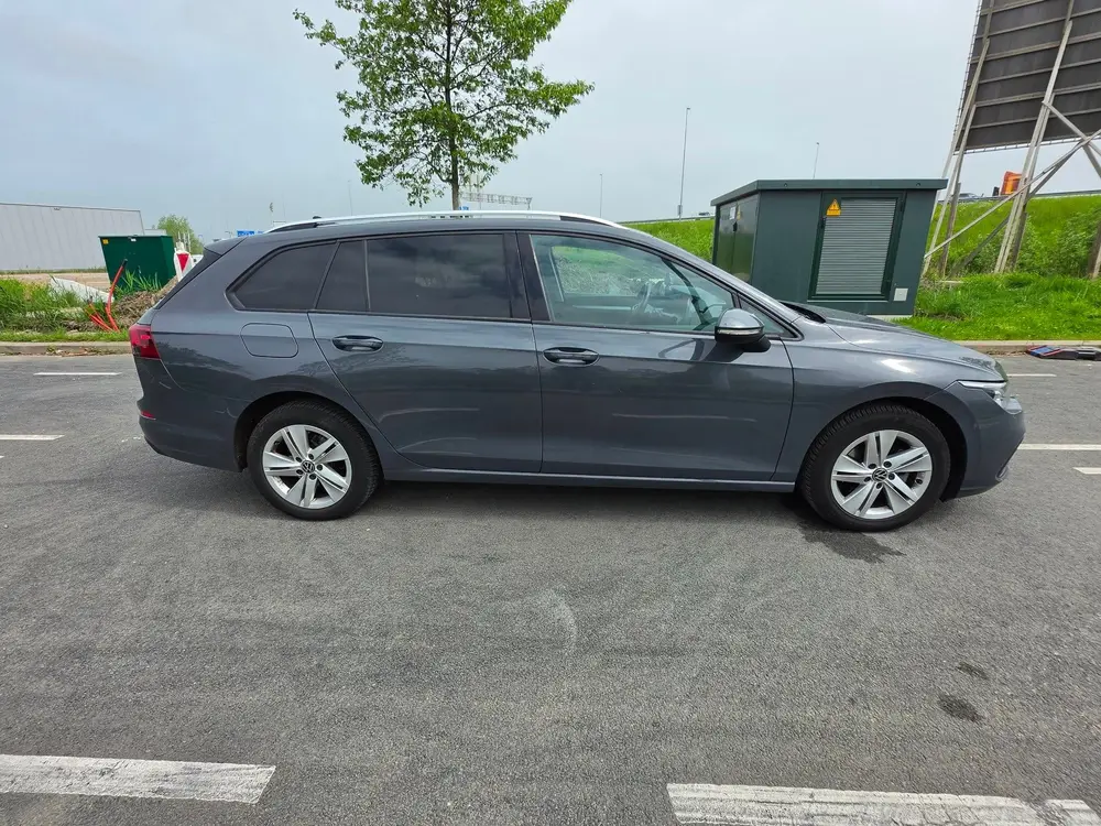 Volkswagen Golf Variant 1.0 eTSI Life Business / AUTOMAAT / uit 2022, foto 4