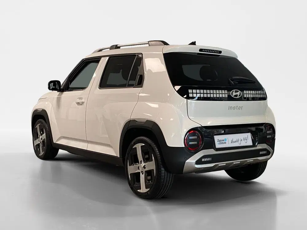 Hyundai Inster EVOLVE W&T 49 KWH uit 2026, foto 6