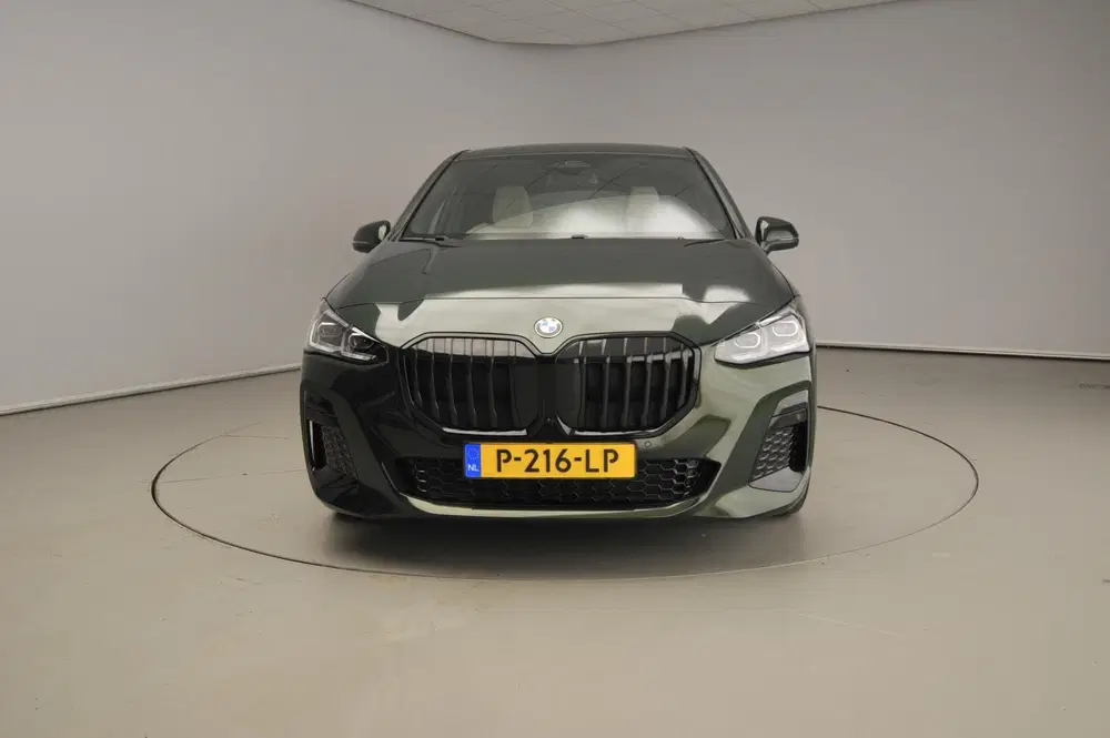 BMW 2-serie Active Tourer 220i uit 2022, foto 5