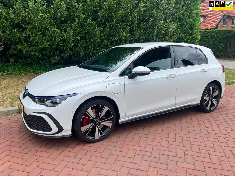 Volkswagen Golf 1.4 eHybrid GTE btw dealer onderhouden hele uit 2021