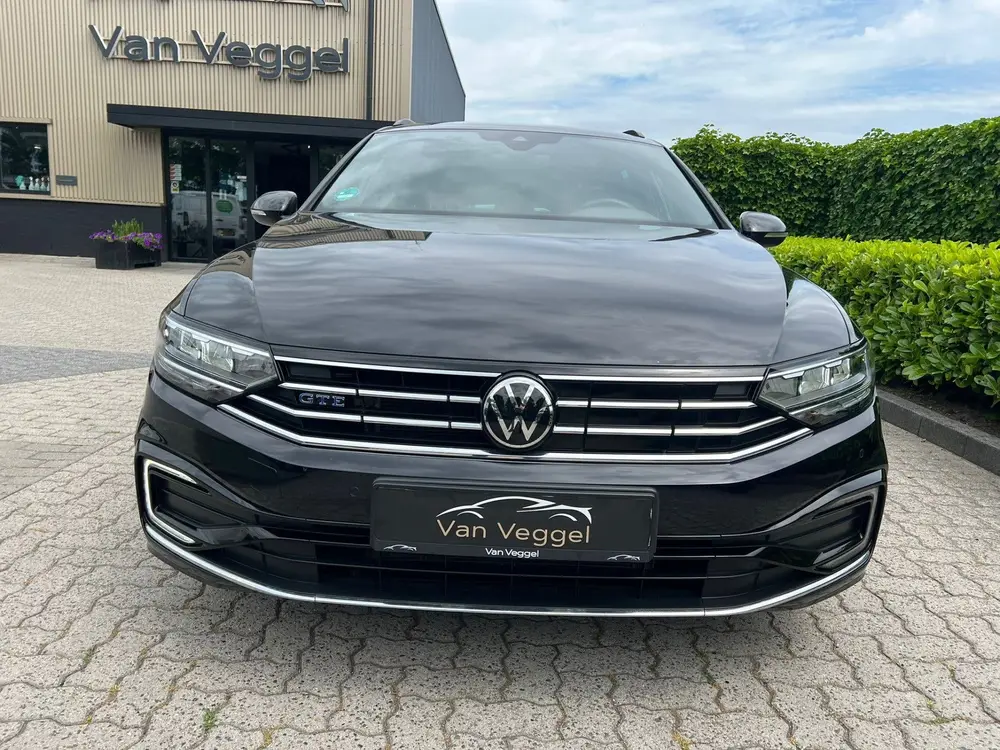 Volkswagen Passat Variant 1.4 TSI PHEV GTE virtual cockpit uit 2022, foto 11