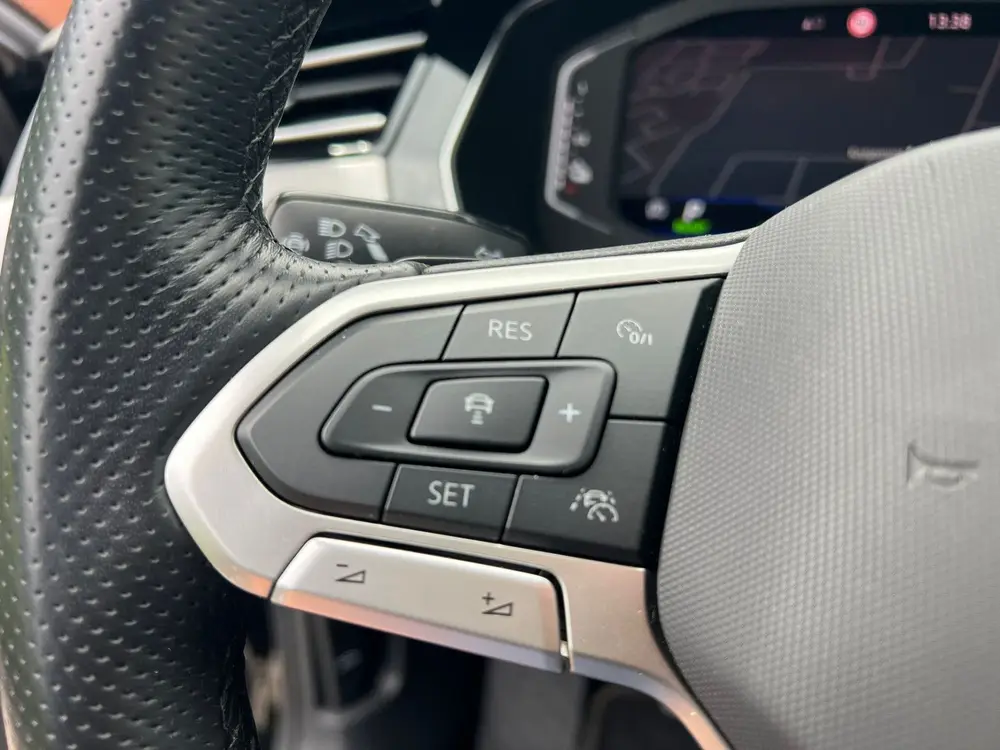 Volkswagen Passat Variant 1.4 TSI PHEV GTE virtual cockpit uit 2022, foto 16