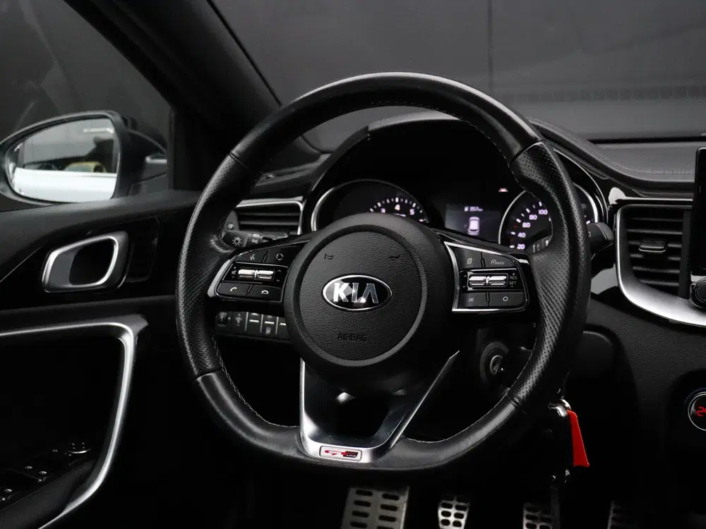 Kia Ceed 1.0 T-GDi GT-Line Edition LEDER uit 2021, foto 16