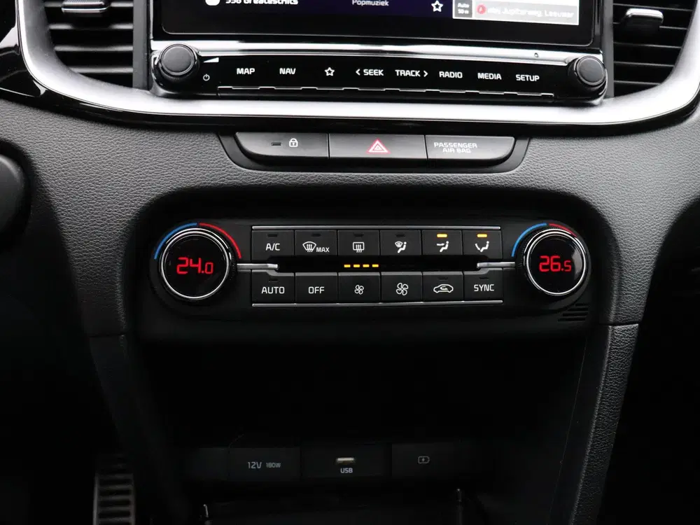 Kia Ceed 1.0 T-GDi GT-Line Edition LEDER uit 2021, foto 20
