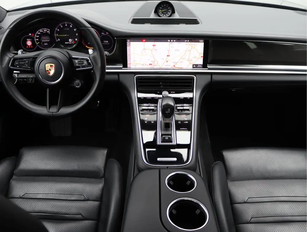 Porsche Panamera 2.9 4S E-Hybrid uit 2020, foto 4