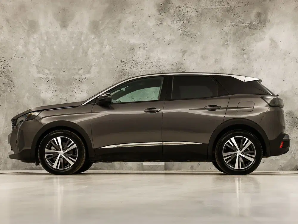 Peugeot 3008 1.6 HYbrid 225 Allure Sport 225Pk Automaat uit 2024, foto 2