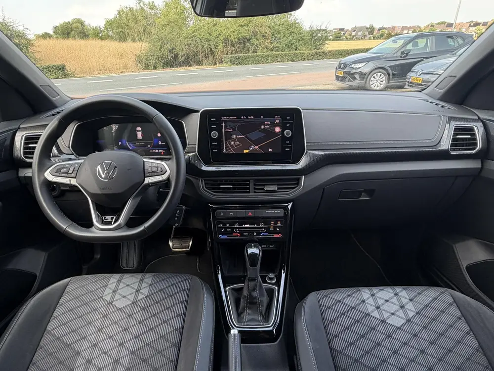 Volkswagen T-Cross 1.5 TSI R-Line TREKHAAK | NAVI | CAMERA | uit 2025, foto 3