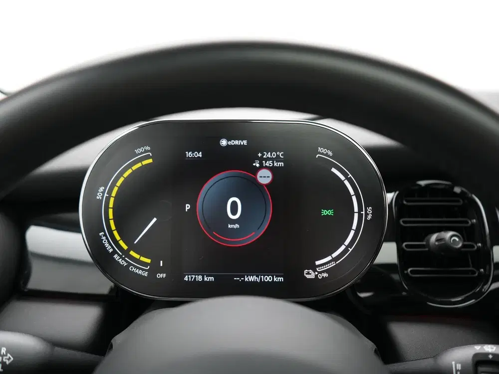 Mini Electric MINI Yours 32 uit 2021, foto 19