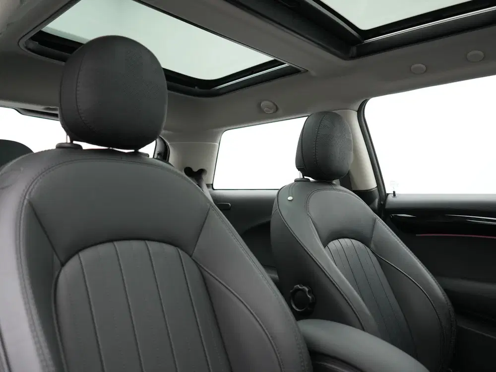 Mini Electric MINI Yours 32 uit 2021, foto 5
