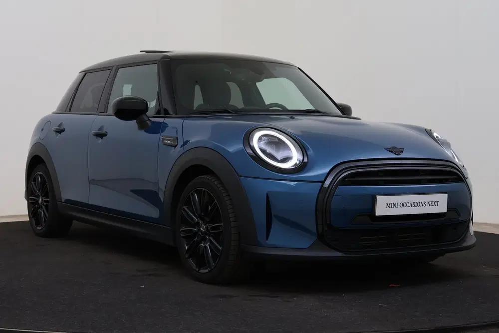 Mini Hatchback Cooper Classic Automaat uit 2022, foto 13
