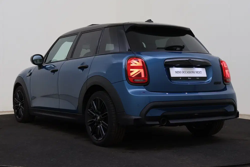 Mini Hatchback Cooper Classic Automaat uit 2022, foto 15