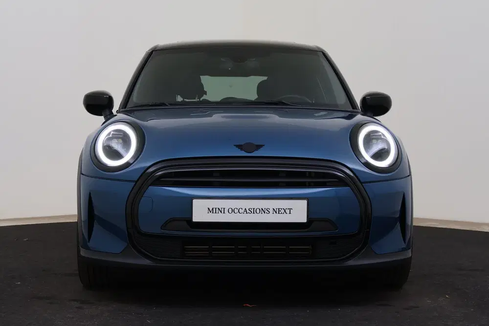 Mini Hatchback Cooper Classic Automaat uit 2022, foto 4