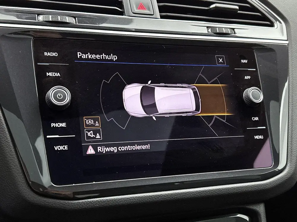 Volkswagen Tiguan 1.4 TSI eHybrid R-Line Business+ | PANO-SC uit 2022, foto 11