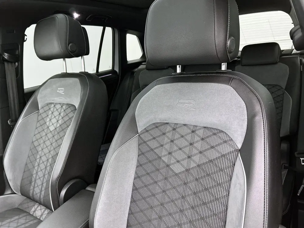 Volkswagen Tiguan 1.4 TSI eHybrid R-Line Business+ | PANO-SC uit 2022, foto 12