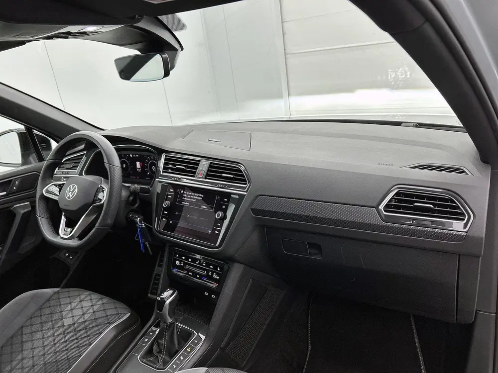 Volkswagen Tiguan 1.4 TSI eHybrid R-Line Business+ | PANO-SC uit 2022, foto 19