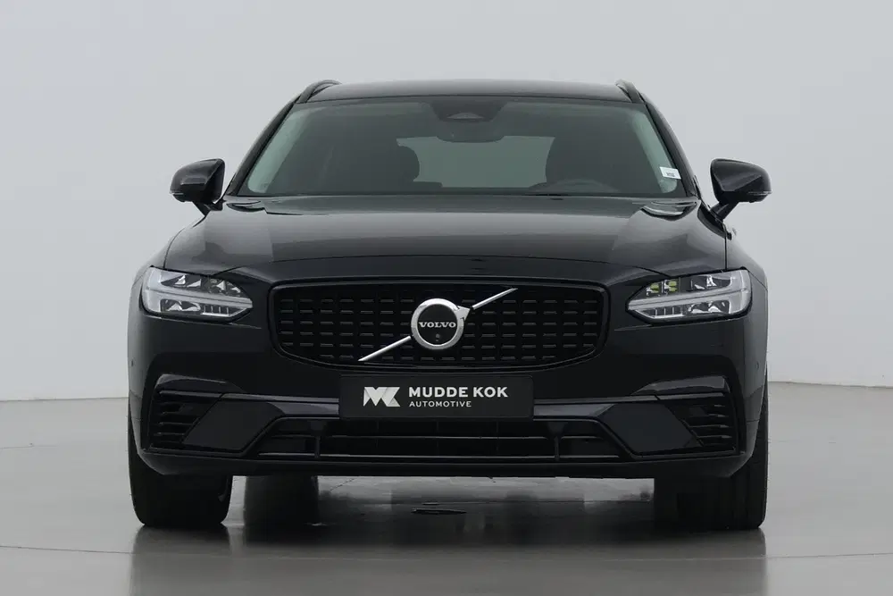 Volvo V90 T8 Plus Dark uit 2024, foto 16