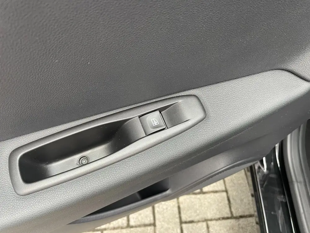 Renault Captur 1.3 TCe 130 Zen / Camera / PDC V+A / Cruise c uit 2019, foto 12