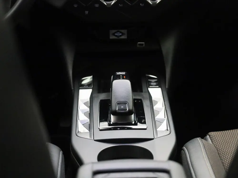 DS Automobiles 3 Crossback DS 3 Crossback 1.2 PureTech Bastille AUTOMAAT | Virtual | Ac uit 2022, foto 10