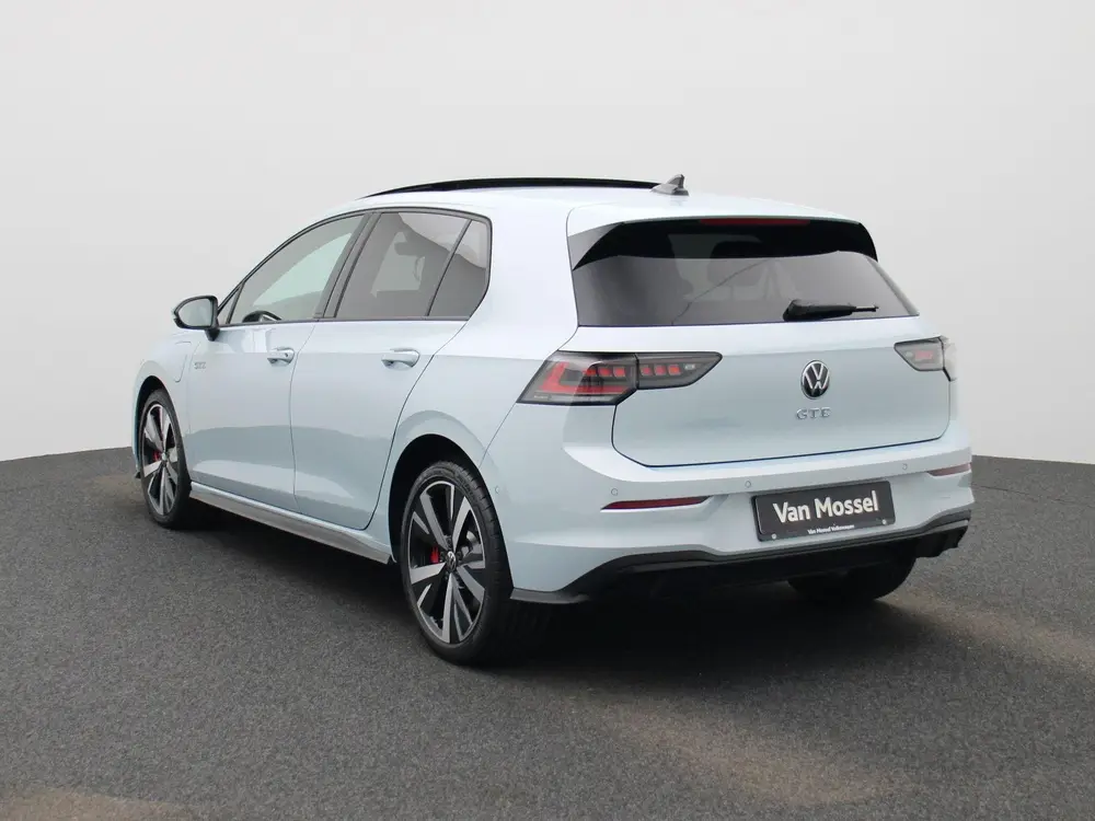 Volkswagen Golf 1.5 eHybrid GTE 272 PK | Automaat | Plug-In uit 2025, foto 2