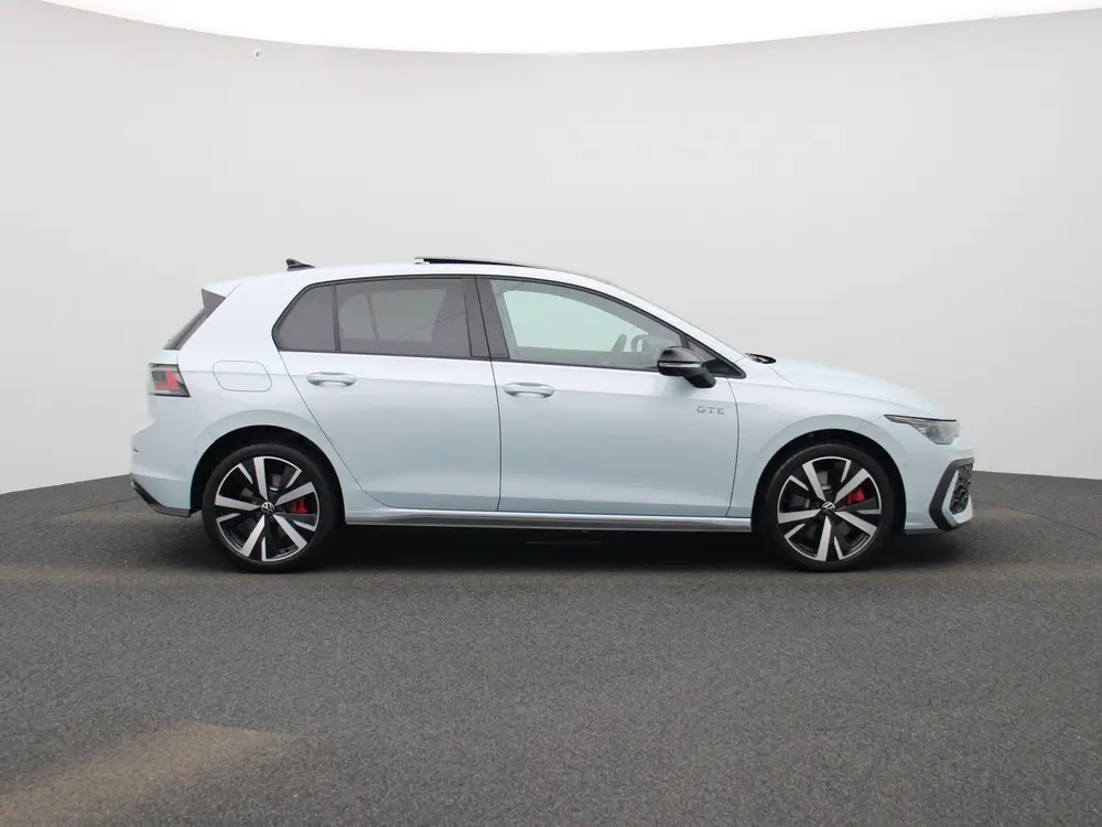 Volkswagen Golf 1.5 eHybrid GTE 272 PK | Automaat | Plug-In uit 2025, foto 6