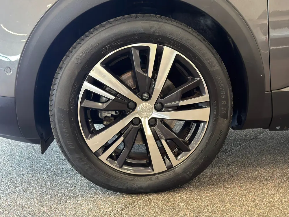 Peugeot 3008 1.2 PureTech GT LINE|PANORAMA|NAVI/CAMERA|CRUIS uit 2019, foto 2