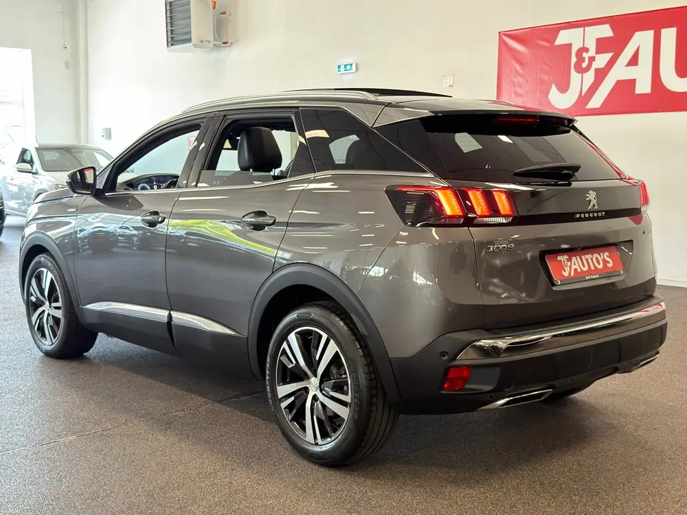 Peugeot 3008 1.2 PureTech GT LINE|PANORAMA|NAVI/CAMERA|CRUIS uit 2019, foto 4