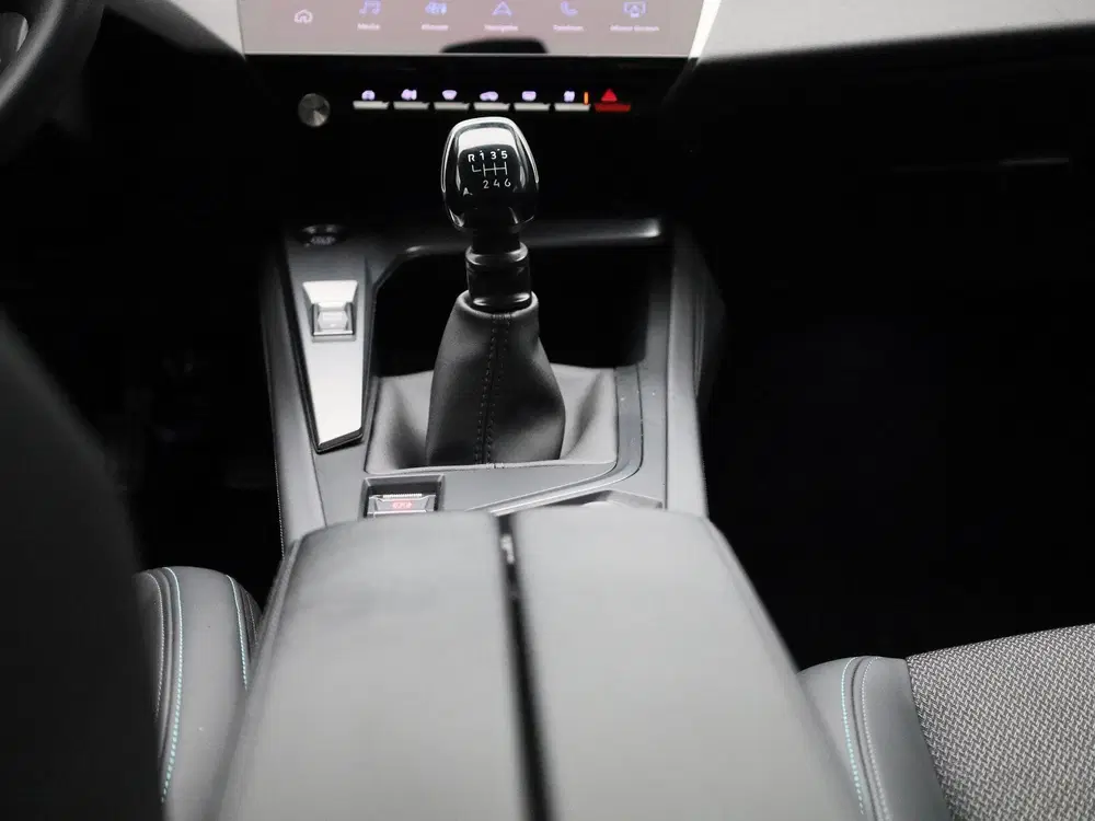 Peugeot 308 1.2 Allure Pack Business uit 2023, foto 10