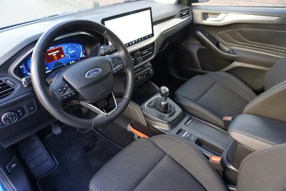 Ford Focus 1.0 EcoB.125PK Hybrid Titanium X uit 2022, foto 15