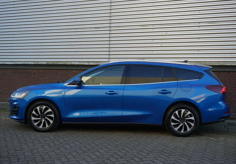 Ford Focus 1.0 EcoB.125PK Hybrid Titanium X uit 2022, foto 3