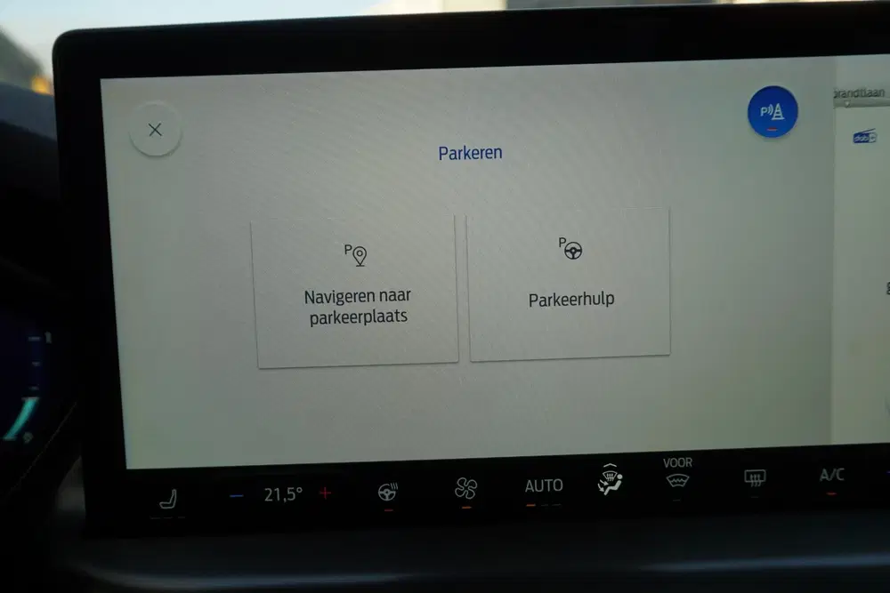 Ford Focus 1.0 EcoB.125PK Hybrid Titanium X uit 2022, foto 9