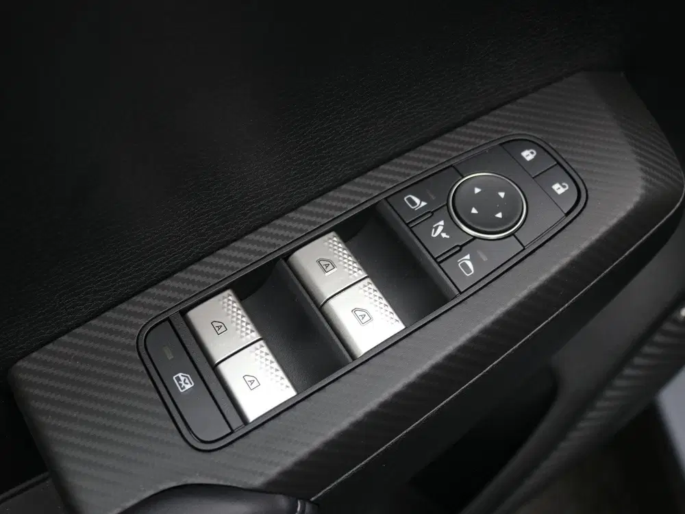 Mitsubishi Outlander 2.4 PHEV First Edition uit 2025, foto 13