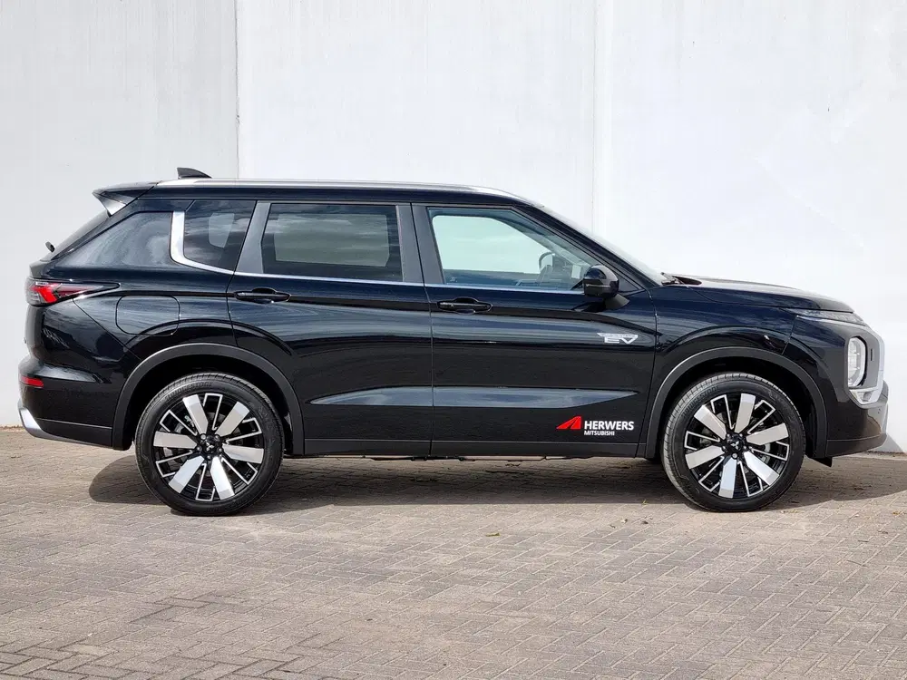Mitsubishi Outlander 2.4 PHEV First Edition uit 2025, foto 16