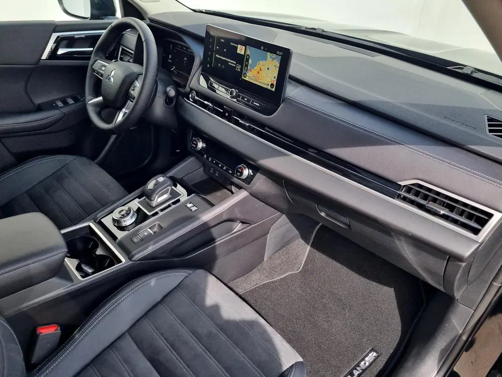 Mitsubishi Outlander 2.4 PHEV First Edition uit 2025, foto 18
