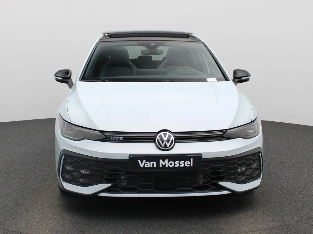 Volkswagen Golf 1.5 eHybrid GTE | Automaat | Panoramadak | N uit 2024, foto 5