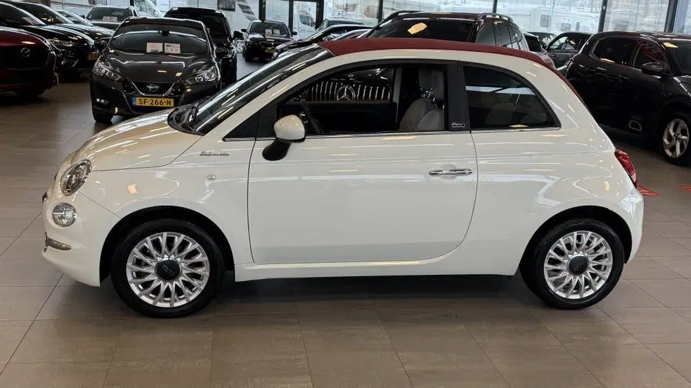 Fiat 500C 1.0 Hybrid Dolcevita uit 2022, foto 2