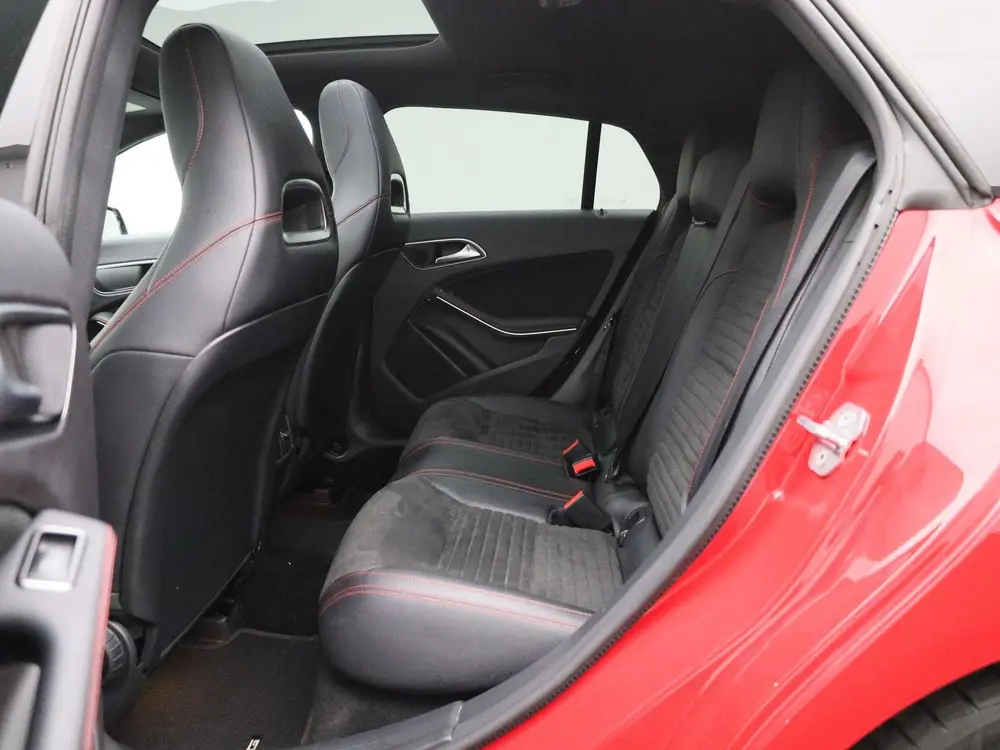 Mercedes-Benz CLA 180 Business Solutio uit 2019, foto 12